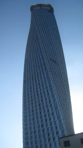 Ход строительства Cayan Tower, Dubai Marina — 17 ноября 2012, готовность 80.30%, снимок 6 из 6