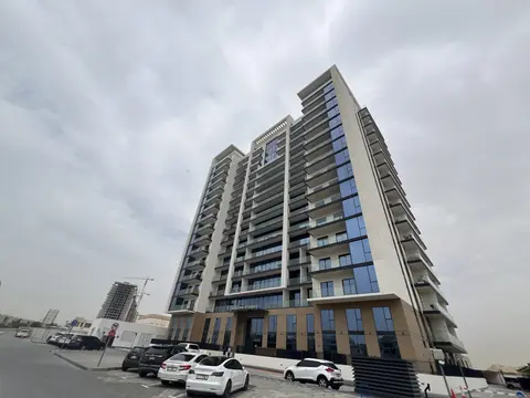 Living Legends Phase 5, Majan construction progress — 13 April 2026, 48.89% complete, photo 1 of 4