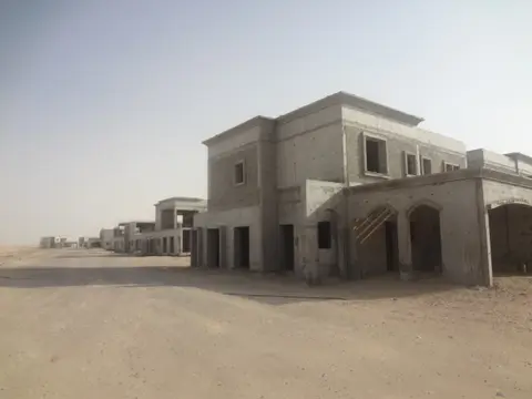 Teema 1 & Teema 2, Bawadi construction progress — 24 November 2013, 8.58% complete, photo 2 of 6
