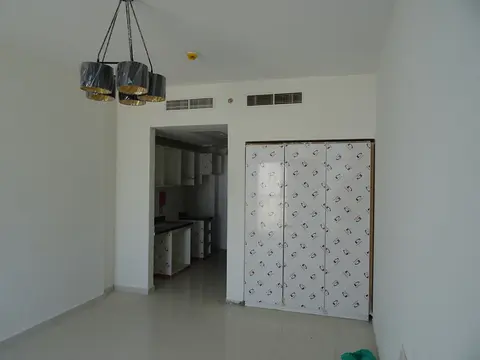 Ход строительства Ghalia, Jumeirah Village Circle — 4 октября 2018, готовность 94.86%, снимок 10 из 12
