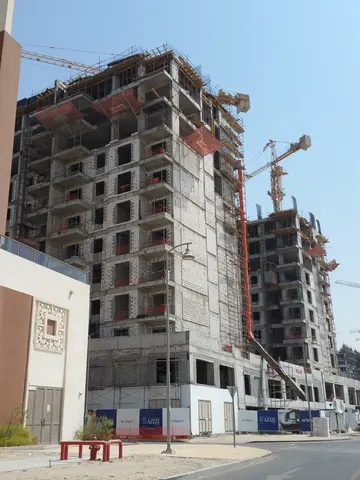 Ход строительства Azizi Yasamine, Al Furjan — 4 октября 2015, готовность 42.25%, снимок 1 из 4