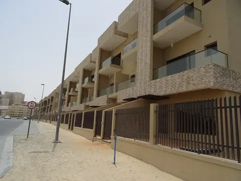 Park Villas, JVC District 10 construction progress — 25 April 2018, 100.00% complete, photo 1 of 10