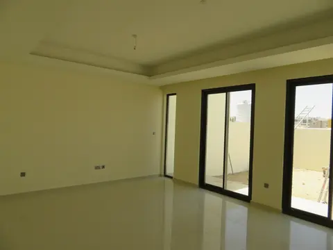 Ход строительства Damac Hills 2 Primrose, Damac Hills 2 — 19 июня 2019, готовность 91.61%, снимок 1 из 6