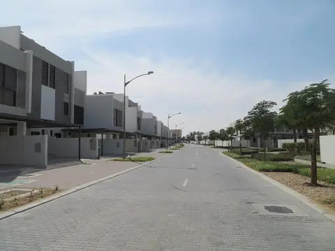 Ход строительства Damac Hills 2 Primrose, Damac Hills 2 — 10 февраля 2021, готовность 100.00%, снимок 6 из 9