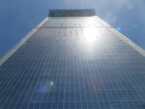 Ход строительства The Pinnacle Palm Tower, Palm Jumeirah — 1 апреля 2021, готовность 87.31%, снимок 2 из 7