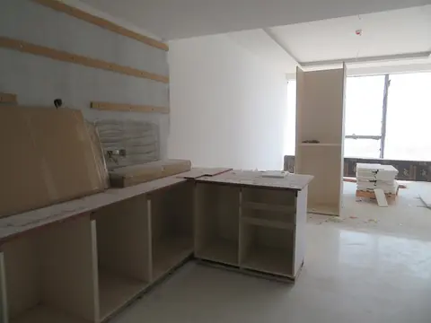 Ход строительства The Pinnacle Palm Tower, Palm Jumeirah — 10 июня 2021, готовность 90.13%, снимок 3 из 11