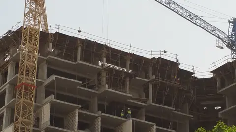 Binghatti Apartments, Dubai Silicon Oasis construction progress — 16 April 2015, 58.40% complete, photo 4 of 5