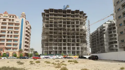 Binghatti Apartments, Dubai Silicon Oasis construction progress — 16 April 2015, 58.40% complete, photo 2 of 5