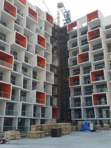 Binghatti Apartments, Dubai Silicon Oasis construction progress — 10 August 2015, 84.65% complete, photo 3 of 12