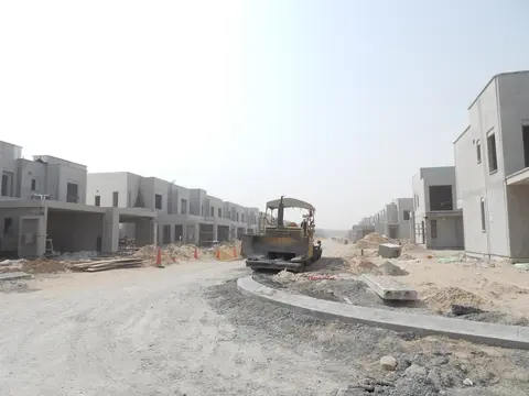 Ход строительства Town Square Hayat, Town Square — 12 июля 2017, готовность 68.54%, снимок 1 из 7