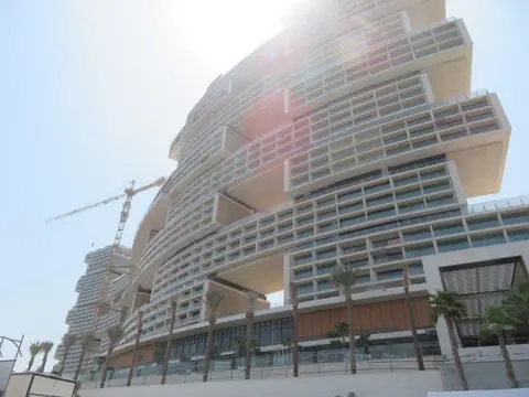 Ход строительства The Royal Atlantis Resort & Residences, The Palm Crescent — 9 августа 2021, готовность 81,21%, снимок 8 из 10