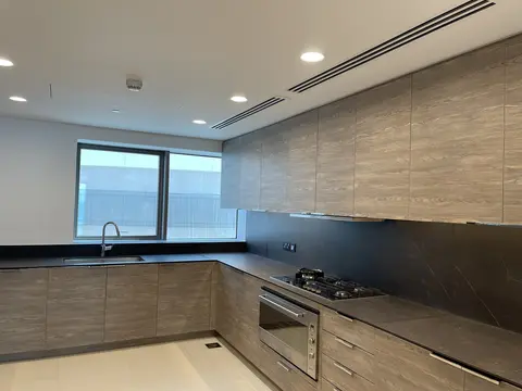 Ход строительства W Residences Dubai The Palm, Palm Jumeirah — 30 марта 2021, готовность 100.00%, снимок 11 из 15