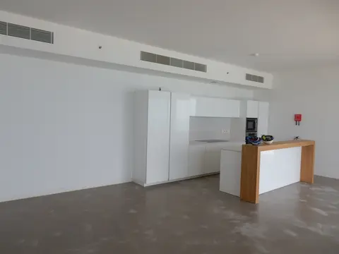 Nikki Beach Residences Dubai, Pearl Jumeirah construction progress — 25 July 2017, 99.06% complete, photo 9 of 12