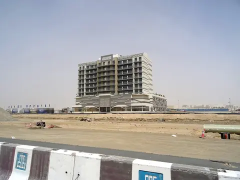 Azizi Montrell, Al Furjan construction progress — 11 March 2018, 98.39% complete, photo 2 of 13