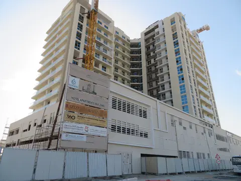 Ход строительства Azizi Plaza, Al Furjan — 19 февраля 2020, готовность 84.54%, снимок 6 из 9