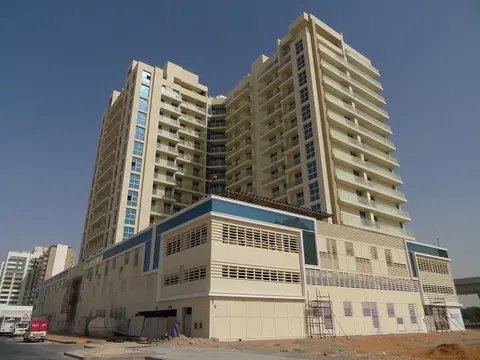 Ход строительства Azizi Plaza, Al Furjan — 24 января 2021, готовность 95.02%, снимок 13 из 13