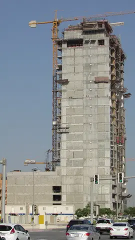 La Riviera Apartments, JVC District 15 construction progress — 30 September 2018, 60.26% complete, photo 1 of 4
