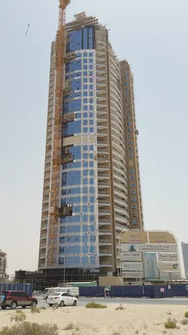 Ход строительства Al Madar Siraj Tower, Arjan — 17 мая 2015, готовность 84.91%, снимок 5 из 8