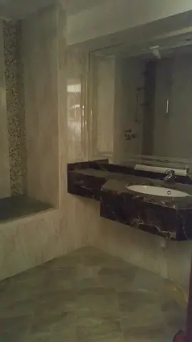 Ход строительства Al Madar Siraj Tower, Arjan — 17 мая 2015, готовность 84.91%, снимок 6 из 8