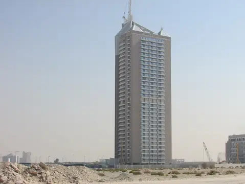 Ход строительства Al Madar Siraj Tower, Arjan — 6 октября 2015, готовность 91.66%, снимок 8 из 17