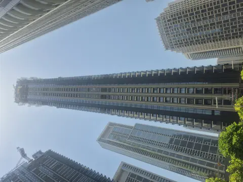 Ход строительства The St. Regis Residences, Downtown Dubai, Downtown Dubai — 2 июня 2026, готовность 76,05%, снимок 6 из 16
