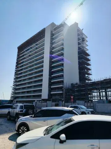 Kempinski Residences The Creek, Healthcare City Phase 2 construction progress — 4 February 2025, 83.03% complete, photo 7 of 10
