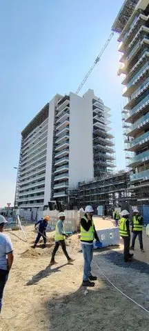 Kempinski Residences The Creek, Healthcare City Phase 2 construction progress — 4 February 2025, 83.03% complete, photo 6 of 10