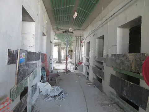 Azizi Aura Residence, Downtown Jebel Ali construction progress — 16 April 2019, 37.13% complete, photo 2 of 5