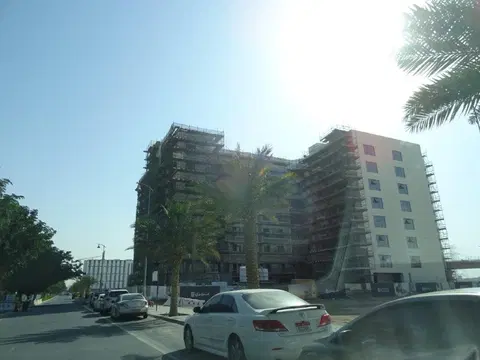Berton by Azizi, Al Furjan construction progress — 15 February 2022, 70.01% complete, photo 3 of 9