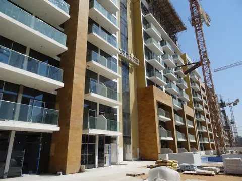 Ход строительства Azizi Riviera 5, Azizi Riviera — 18 октября 2021, готовность 82.33%, снимок 6 из 9