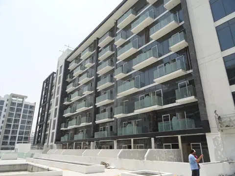 Azizi Riviera 16, Azizi Riviera construction progress — 30 June 2022, 87.08% complete, photo 4 of 11