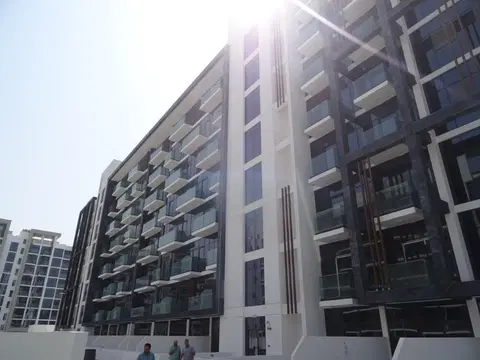 Ход строительства Azizi Riviera 16, Azizi Riviera — 25 сентября 2023, готовность 100,00%, снимок 15 из 18