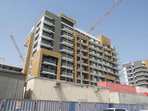 Ход строительства Azizi Riviera 7, Azizi Riviera — 23 июня 2021, готовность 68.11%, снимок 1 из 8