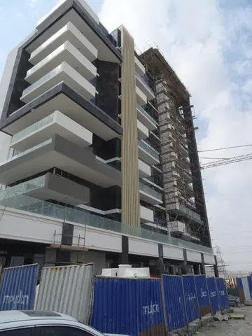 Ход строительства Azizi Riviera 2, Azizi Riviera — 21 февраля 2022, готовность 80.84%, снимок 2 из 6