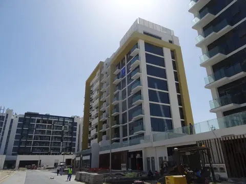 Azizi Riviera 10, Azizi Riviera construction progress — 29 March 2022, 94.10% complete, photo 7 of 11