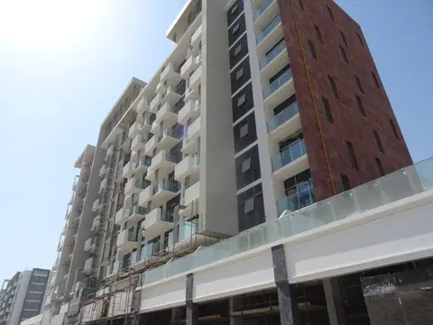 Azizi Riviera 8, Azizi Riviera construction progress — 18 October 2021, 81.31% complete, photo 6 of 9