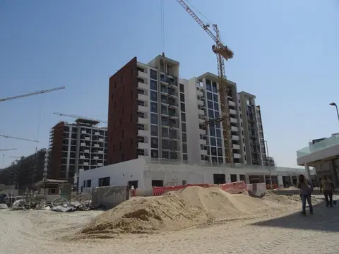 Azizi Riviera 8, Azizi Riviera construction progress — 18 October 2021, 81.31% complete, photo 2 of 9