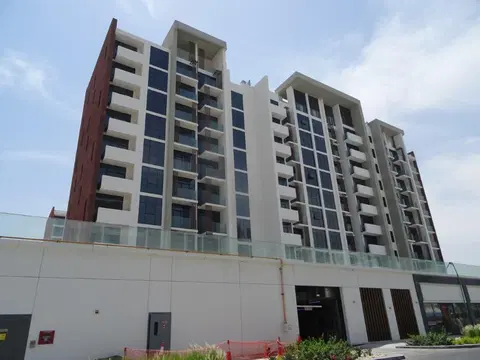 Ход строительства Azizi Riviera 8, Azizi Riviera — 7 июня 2023, готовность 100,00%, снимок 8 из 17