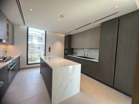 Ход строительства Elysian Mansions, Sports City — 14 августа 2026, готовность 95,02%, снимок 3 из 9