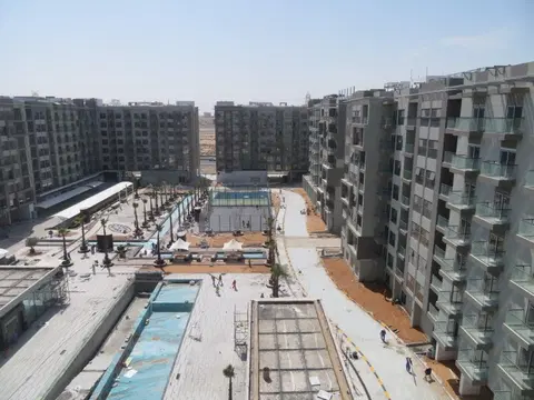 Ход строительства Lawnz, Dubai International City — 5 октября 2021, готовность 84.85%, снимок 4 из 7