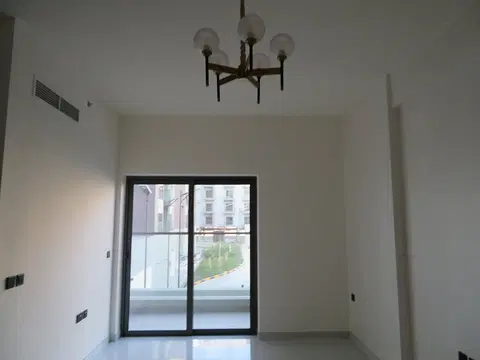 Ход строительства Lawnz, Dubai International City — 12 января 2022, готовность 95.26%, снимок 13 из 19