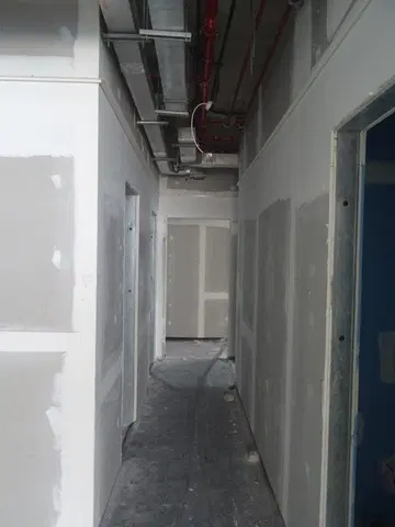 Ход строительства Grand Bleu Tower, Emaar Beachfront — 13 апреля 2023, готовность 70.05%, снимок 3 из 3
