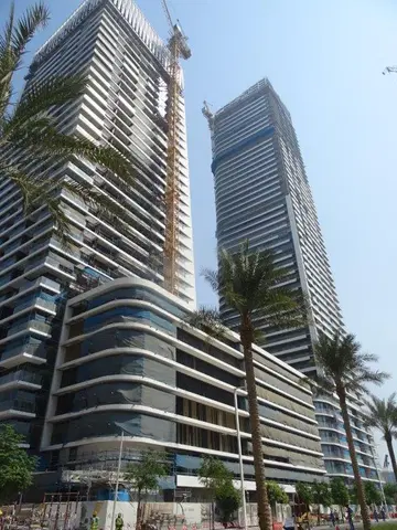 Ход строительства Grand Bleu Tower, Emaar Beachfront — 1 августа 2023, готовность 82.32%, снимок 7 из 11