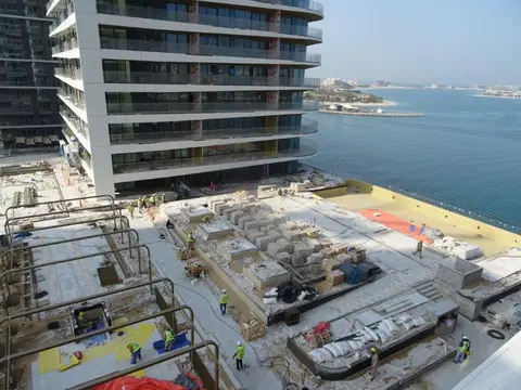 Ход строительства Grand Bleu Tower, Emaar Beachfront — 25 декабря 2023, готовность 91.54%, снимок 8 из 11