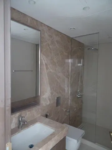 Ход строительства Grand Bleu Tower, Emaar Beachfront — 25 декабря 2023, готовность 91.54%, снимок 2 из 11