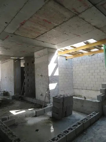 Blue Wave, DubaiLand Residence Complex construction progress — 7 April 2022, 56.48% complete, photo 7 of 8