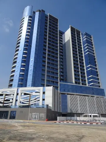 Blue Wave, DubaiLand Residence Complex construction progress — 30 January 2023, 100.00% complete, photo 3 of 17
