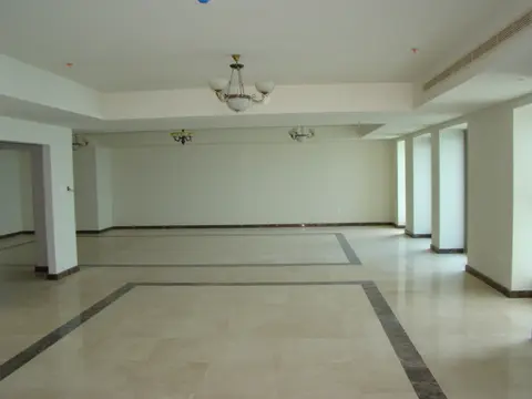 Ход строительства Princess Tower, Dubai Marina — 19 апреля 2012, готовность 98,11%, снимок 9 из 10
