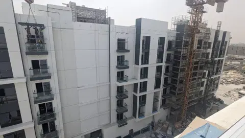 Ход строительства Olivz, Warsan Residential — 24 августа 2023, готовность 61.22%, снимок 2 из 12