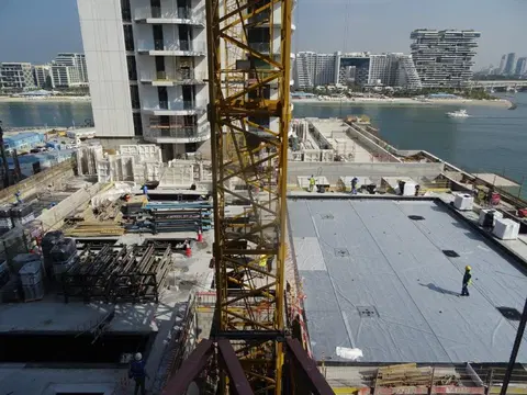 Palace Beach Residence, Emaar Beachfront construction progress — 25 December 2023, 53.14% complete, photo 9 of 9